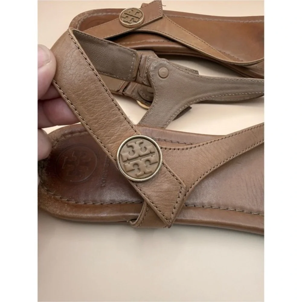 Tory‎ Burch Emmy Tan Leather Flat Thong Slingback Sandals Logo Medallion 9.5M